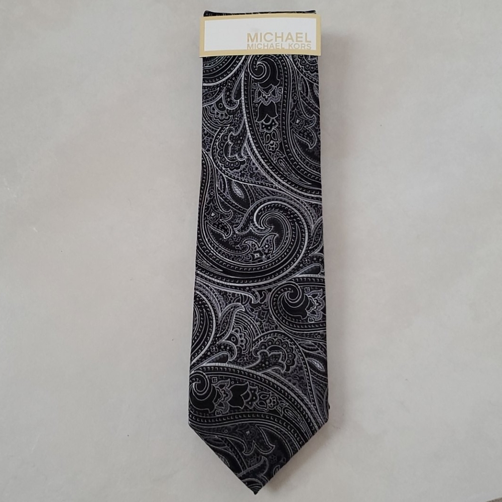 NWT Michael Michael Kors Black Stately Paisley Tie
